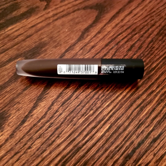 L'oreal Rouge Signature liquid lipstick - Picture 2 of 5